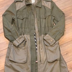 Lightweight Gap Utility Jacket